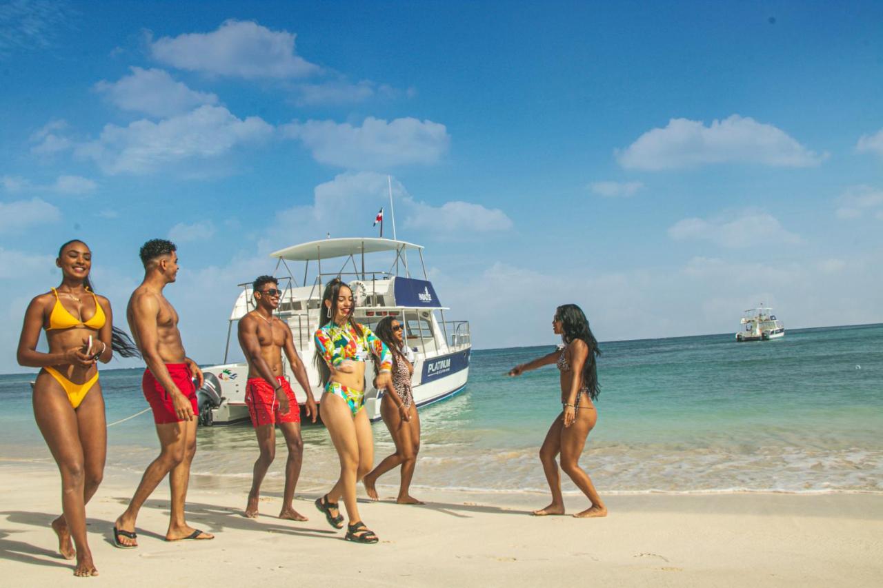 Paradise Island Beach Resort Punta Rucia Esterno foto