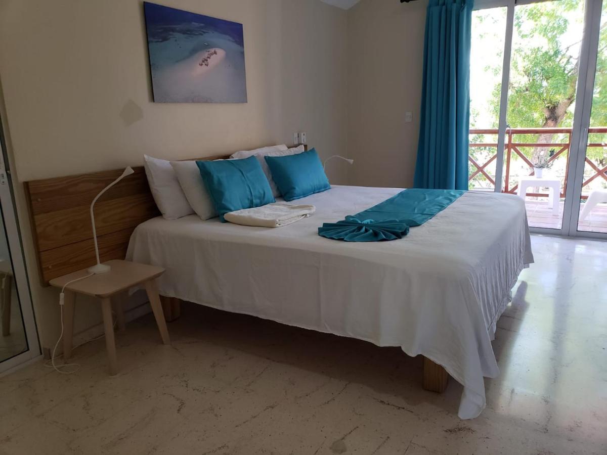 Paradise Island Beach Resort Punta Rucia Esterno foto