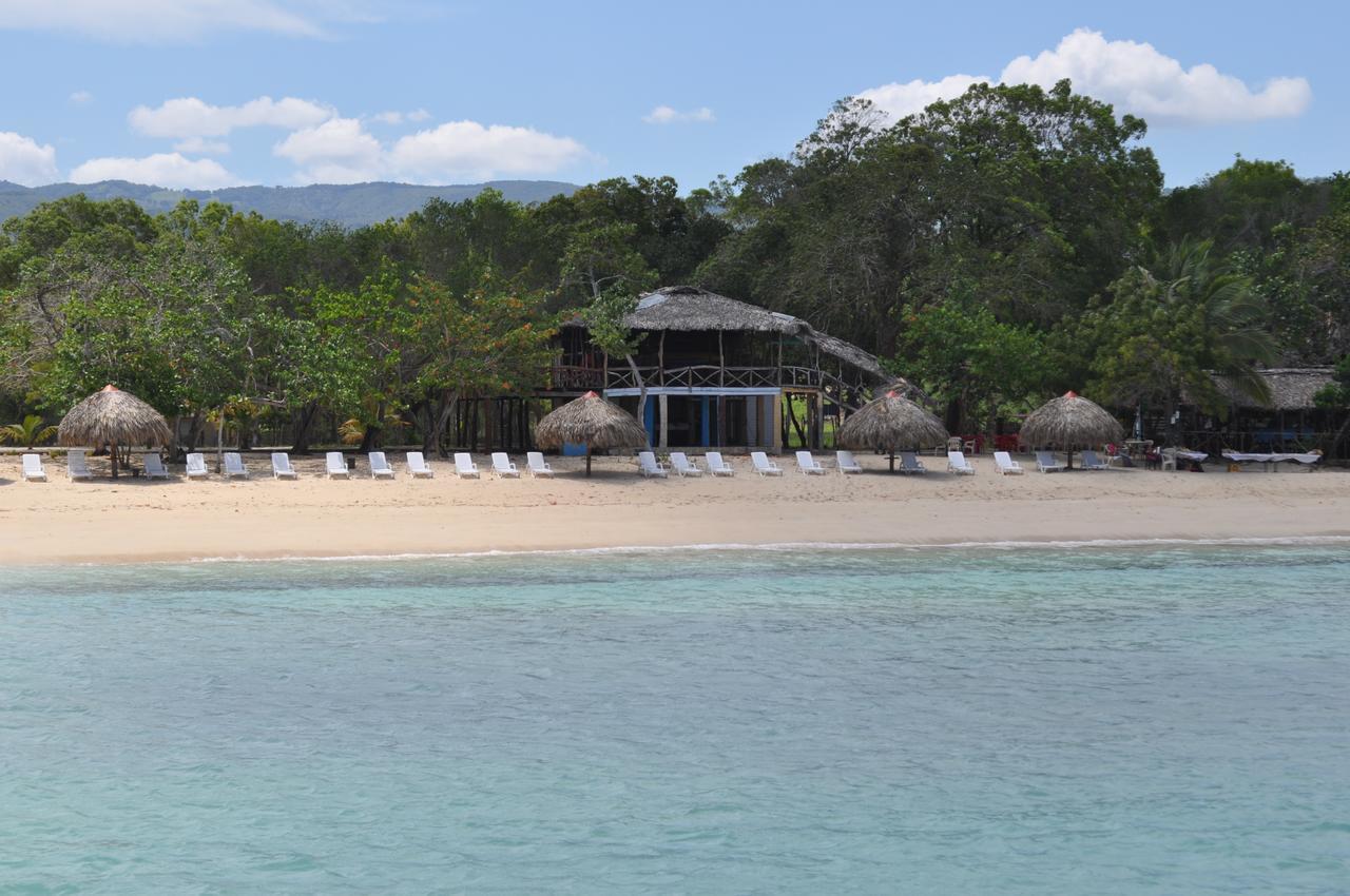 Paradise Island Beach Resort Punta Rucia Esterno foto