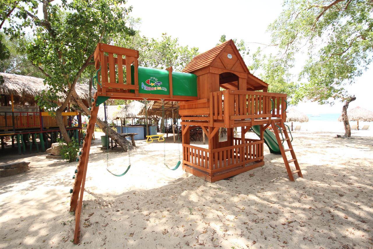 Paradise Island Beach Resort Punta Rucia Esterno foto